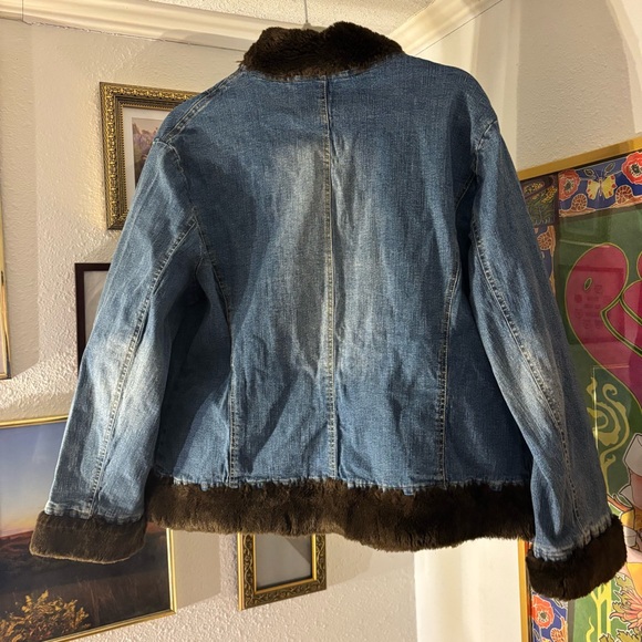 Vintage Denim Zip Jacket with Faux Fur - Picture 4 of 4